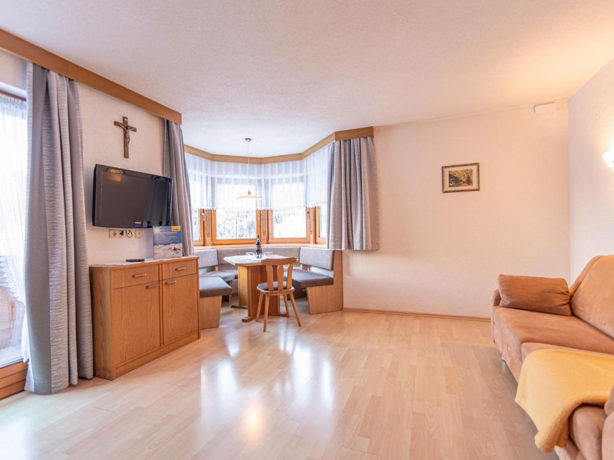 Apartment Apart Romantica - Kpl211 By Interhome カップル エクステリア 写真